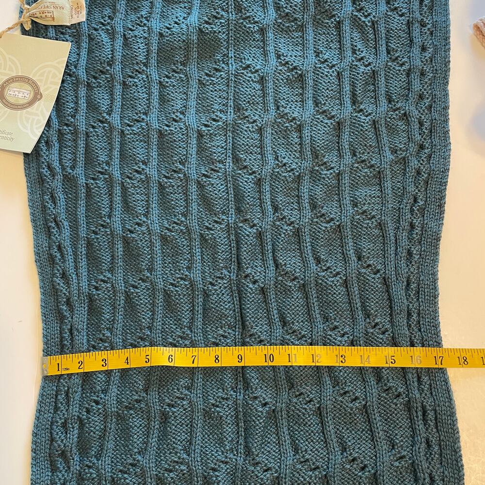 Aran Sweater Market NEW Blue Cable Knit Pull Through Scarf Wool Fishermans NWT - Picture 6 of 6